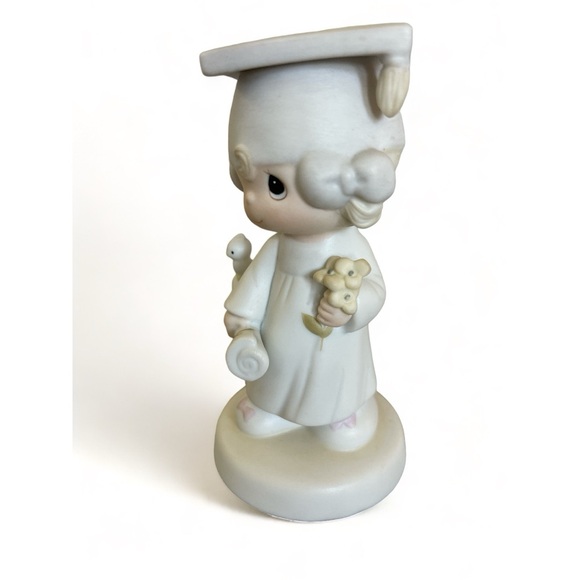 🎓Vintage Precious Moments Girl Graduate Figurine - NEW IN BOX - Picture 3 of 7